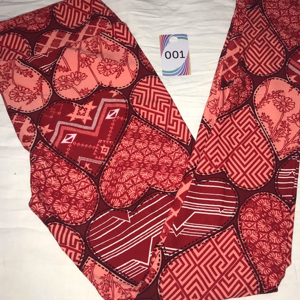 OS Valentine’s leggings